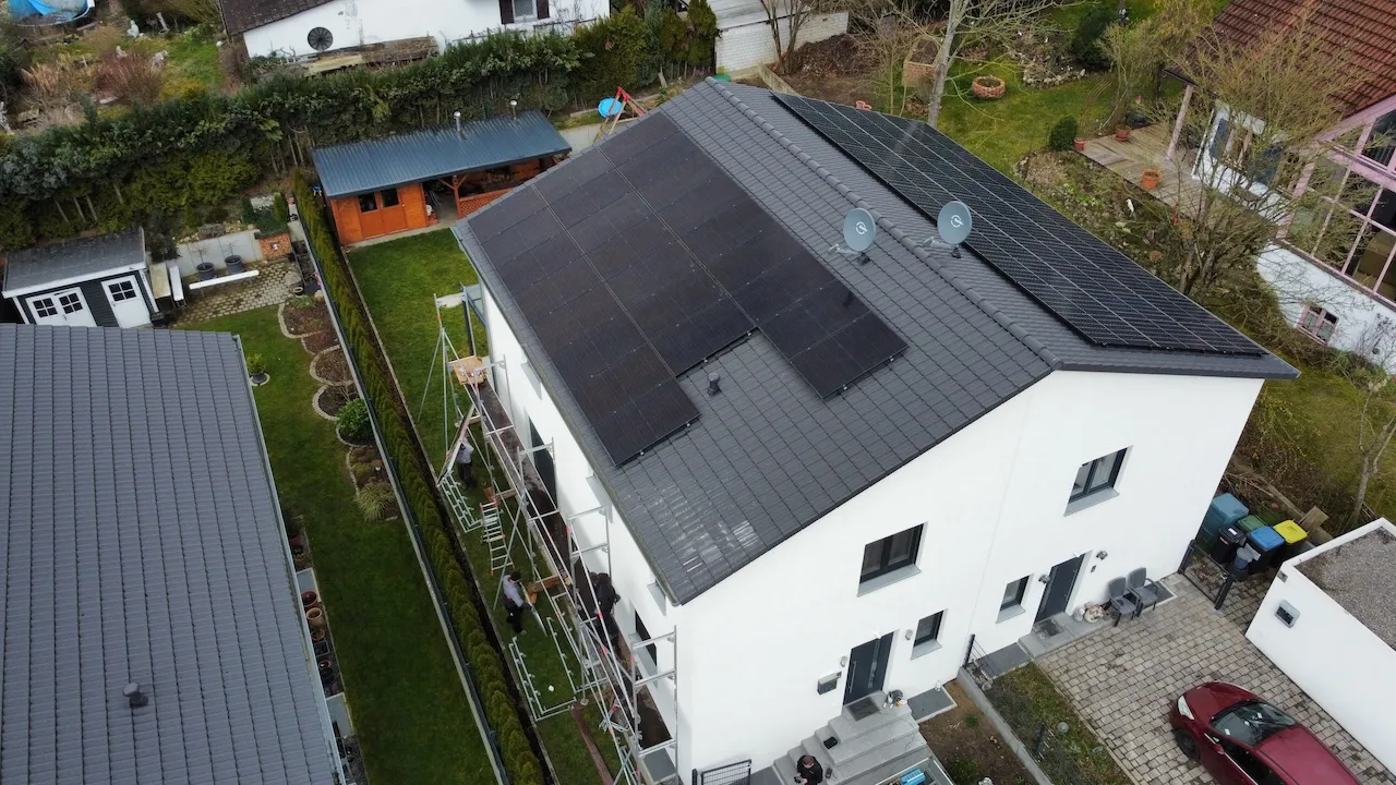 Solion UG - DC Solar