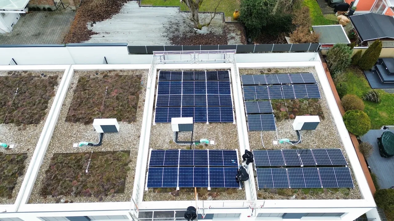 Solion UG - DC Solar