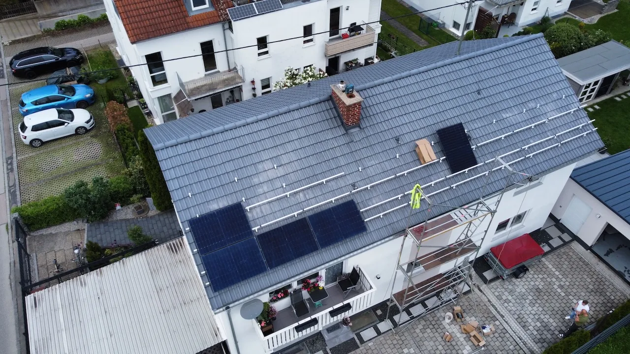 Solion UG - DC Solar