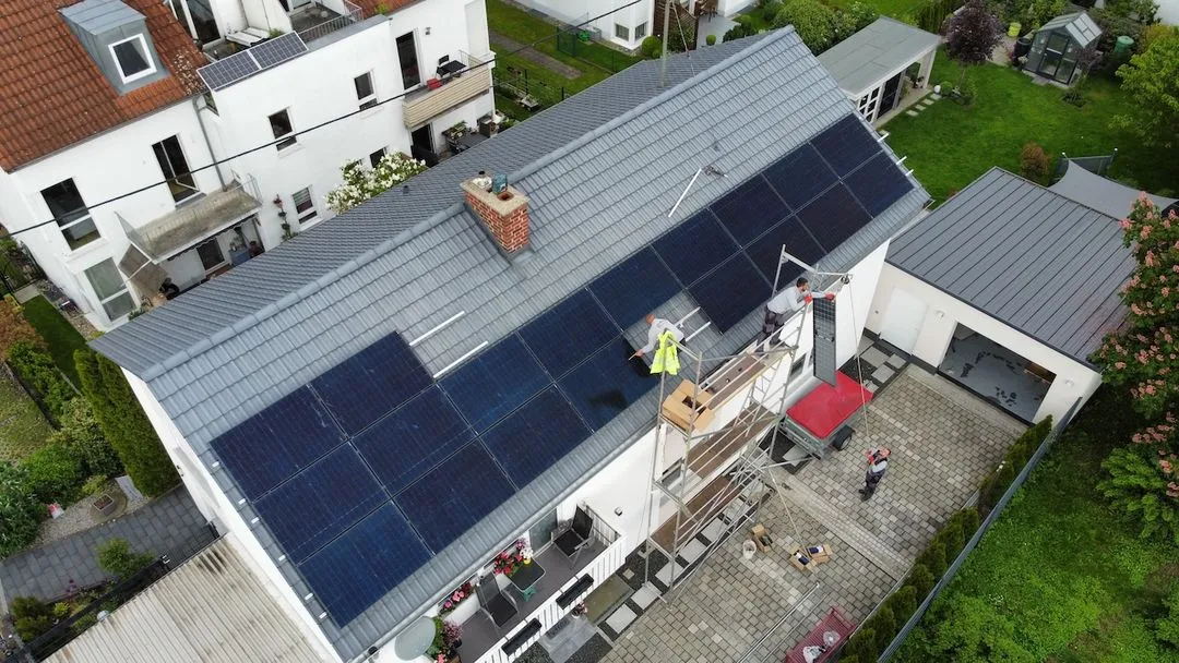 Solion UG - DC Solar